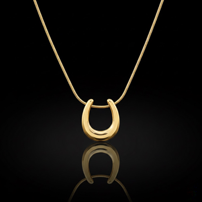 Horseshoe Inspired Curve Necklace